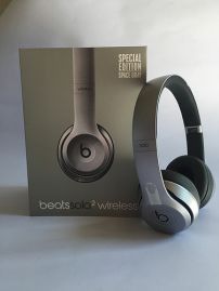 Picture of Beats Solo 2 Wireless Wireless Bluetooth Gray _SKU622445005016